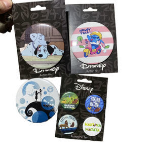 Walt Disney Lot Mixed Lot of Button Pin Lion King Stitch Jack Skeleton